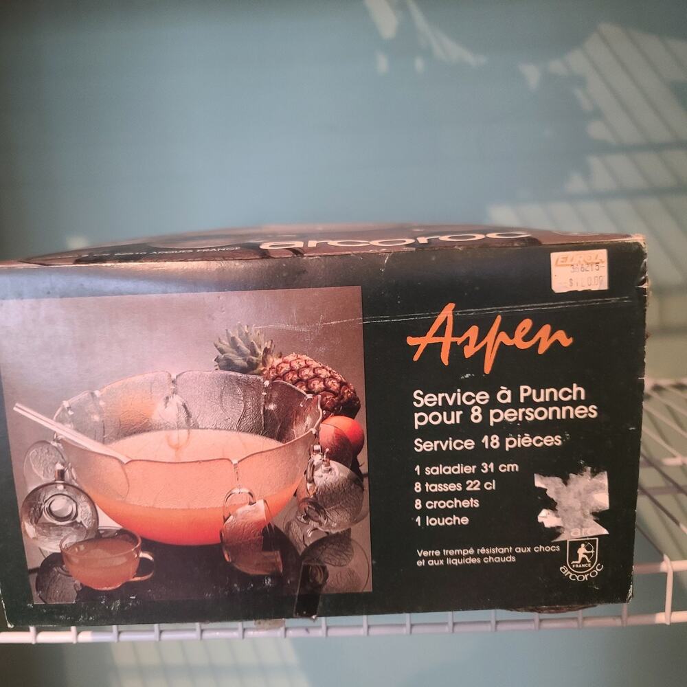 Arcoroc Aspen Leaf Clear 12” Punch Bowl SET 8 Cups Ladle Embossed France BNIB